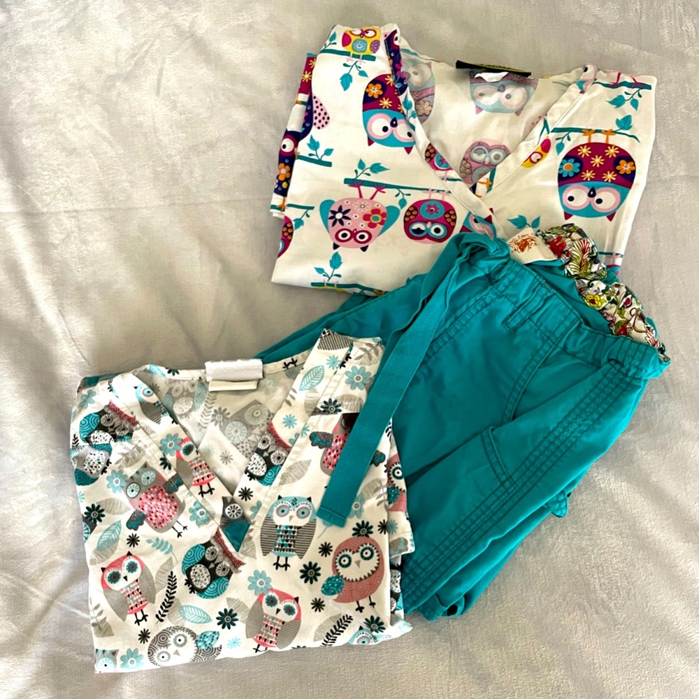 #scrubset #owlscrubs #kathypetersonscrubs #scrubs